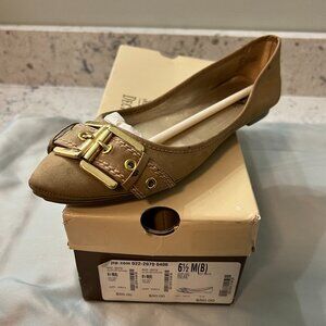Decree Flats